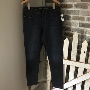 NWT Old Navy Rockstar Jeans